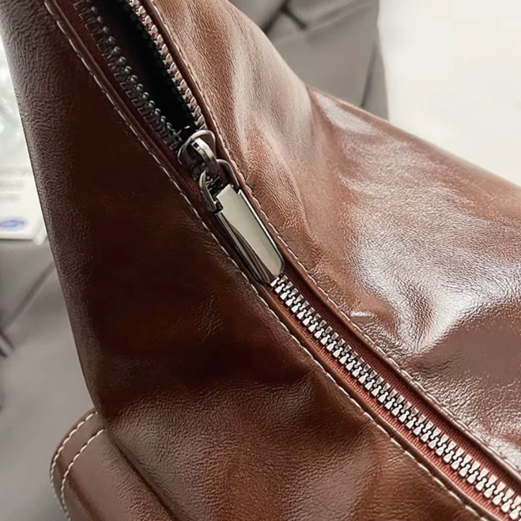 Claira™|レザーショルダーバッグ